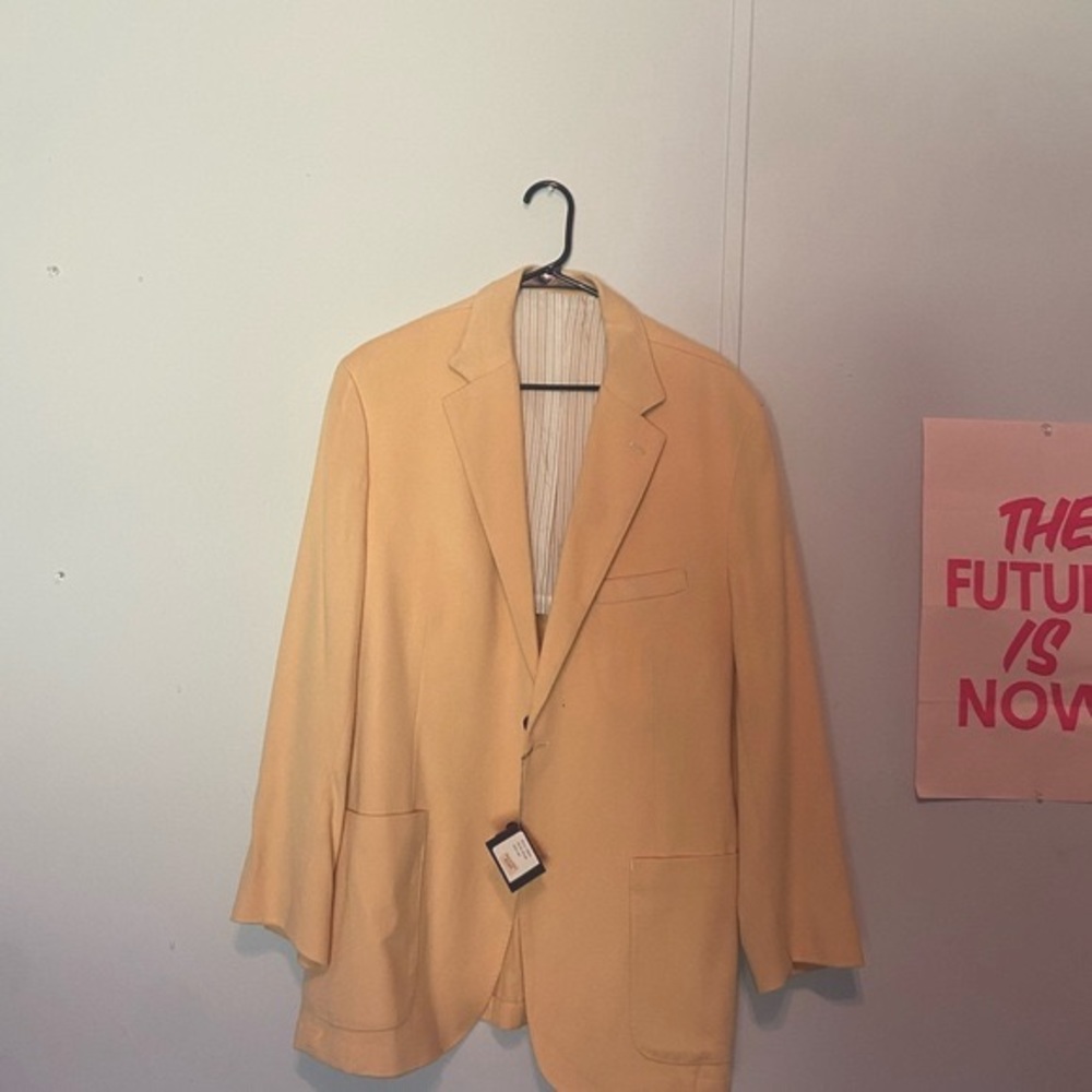 NWT Men’s McKenzie Tribe Yellow Blazer